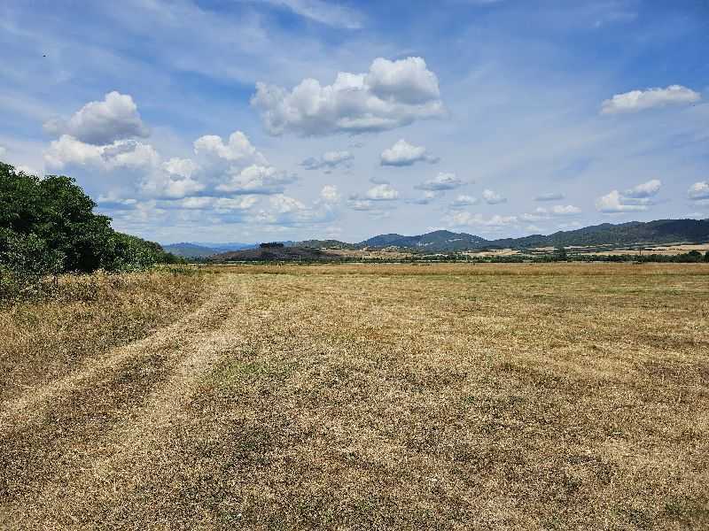 Земеделска земя Скравена