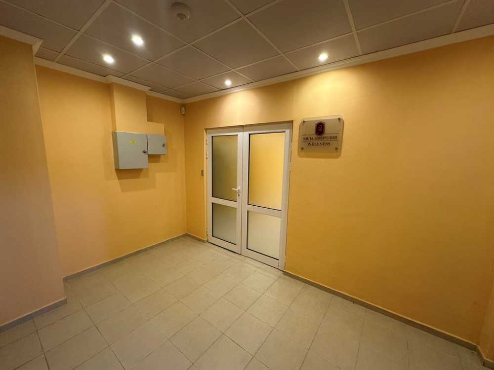 Търговски имот Черноморец