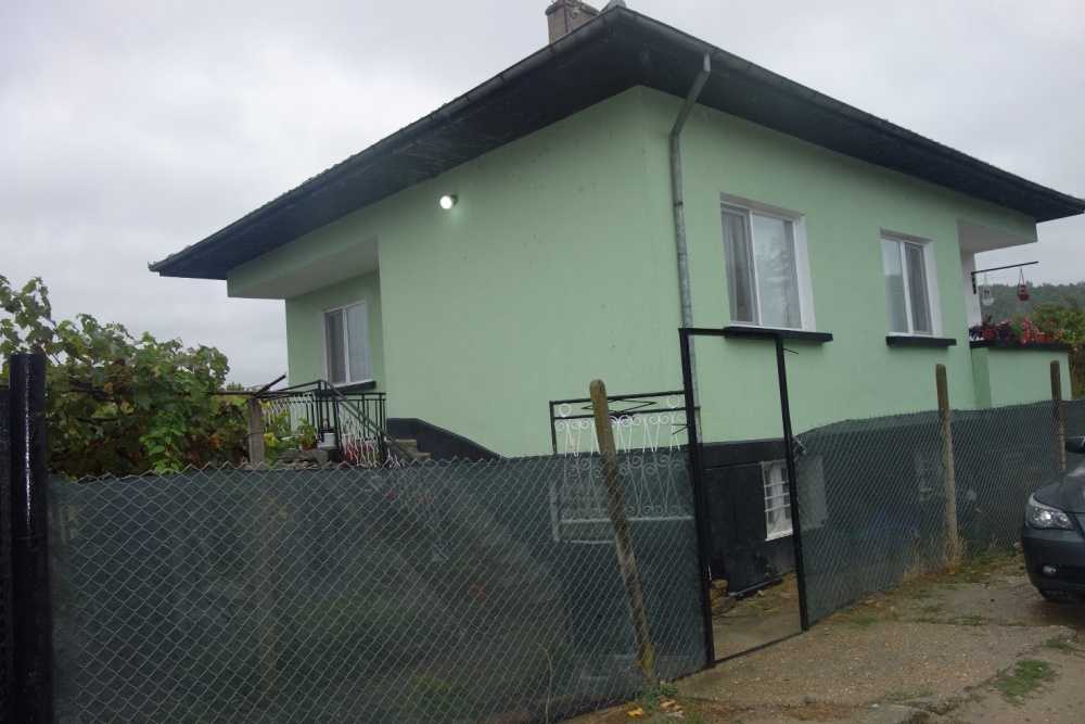 Парцел с къща Асеново