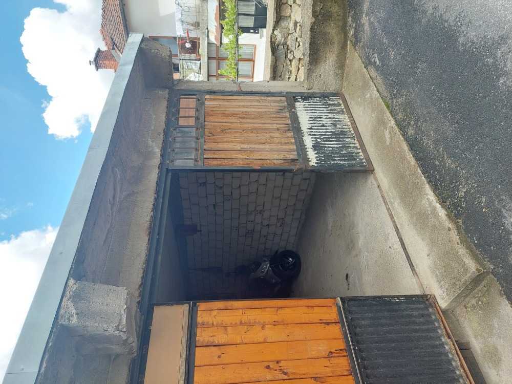 Гараж Баните