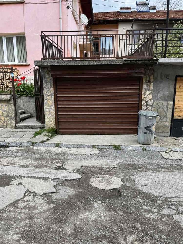 Гараж Тетевен