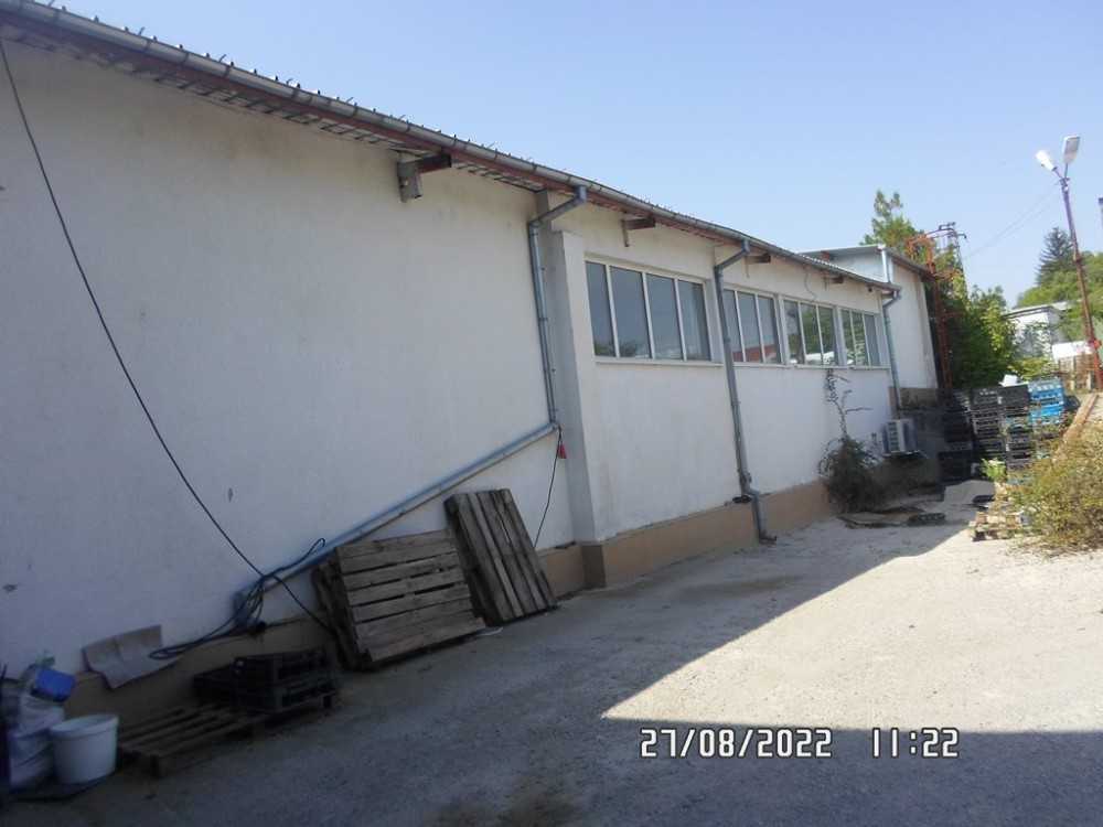 Търговски имот Велико Търново