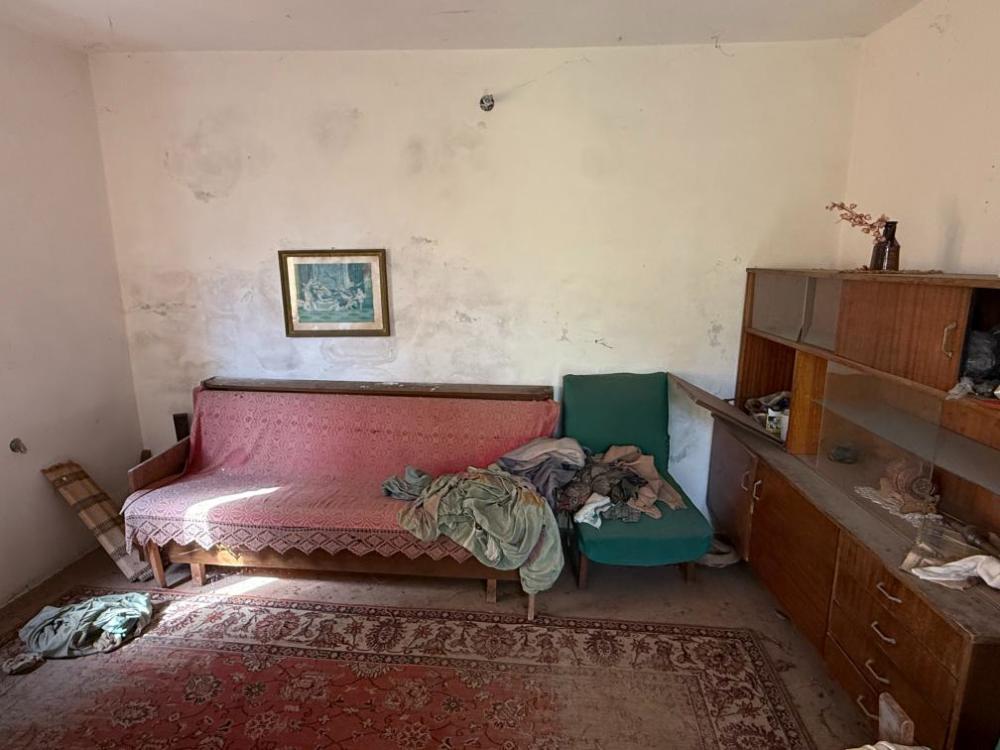 Парцел с къща Бургас