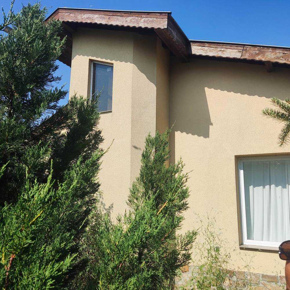 Къща с парцел Победа