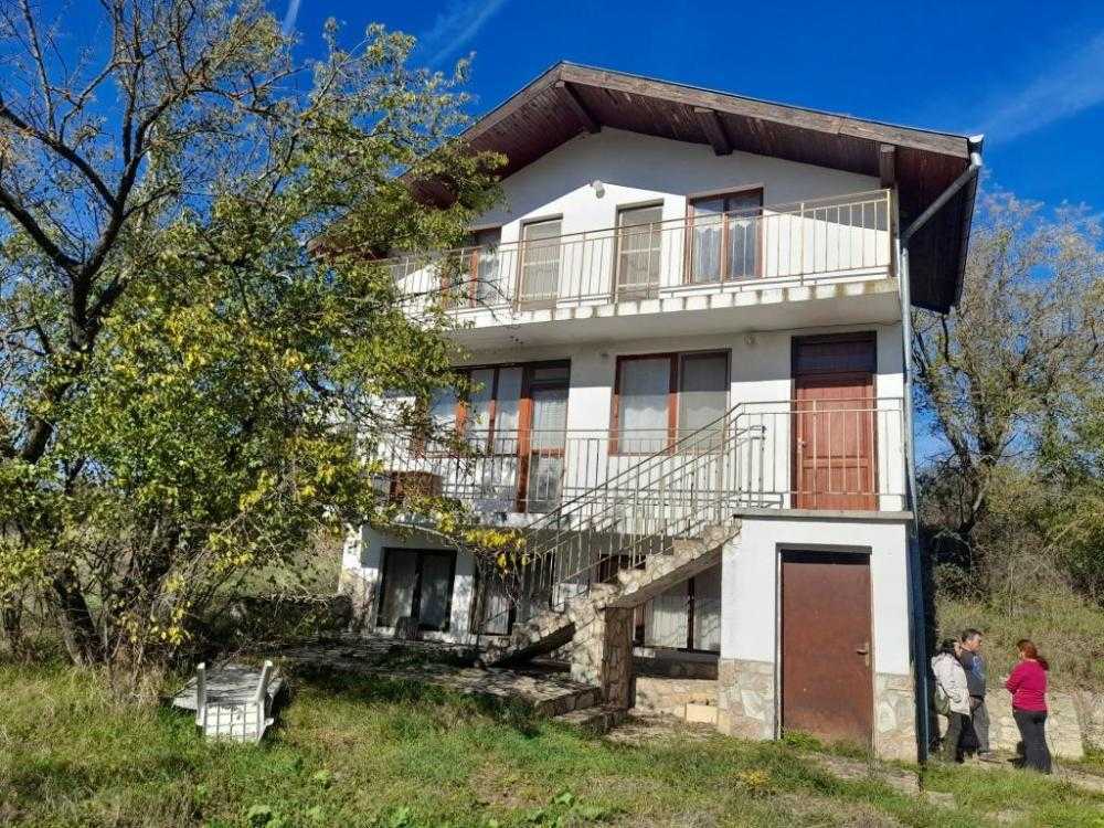 Къща в Радево