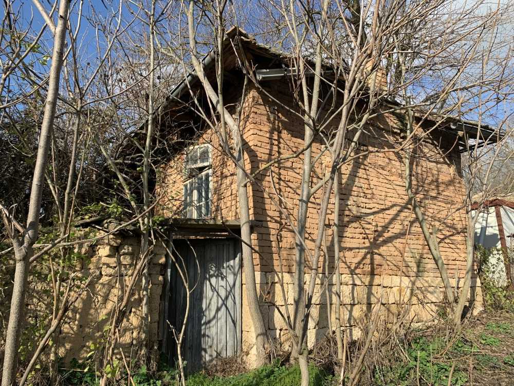 Парцел с къща в Костанденец, с.Костанденец, ул.Бачо Киро №7