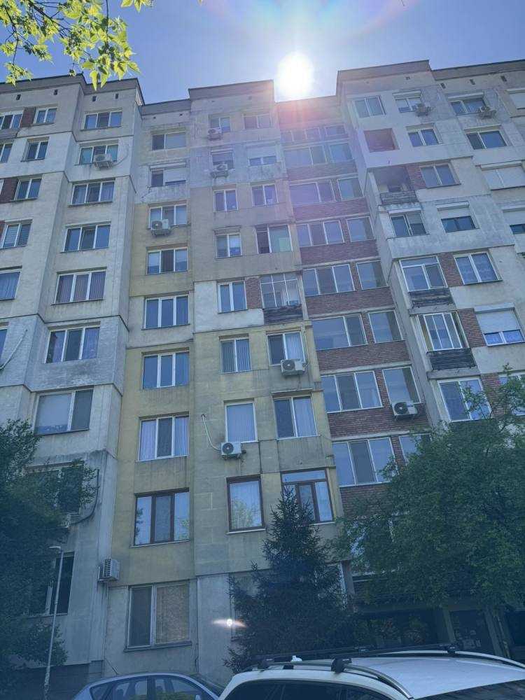 Двустаен апартамент в Плевен, град Плевен,  жилищен комплекс &bdquo;Мара Денчева&ldquo;, в блок №21, във вход &bdquo;Ж&ldquo; , етаж 7