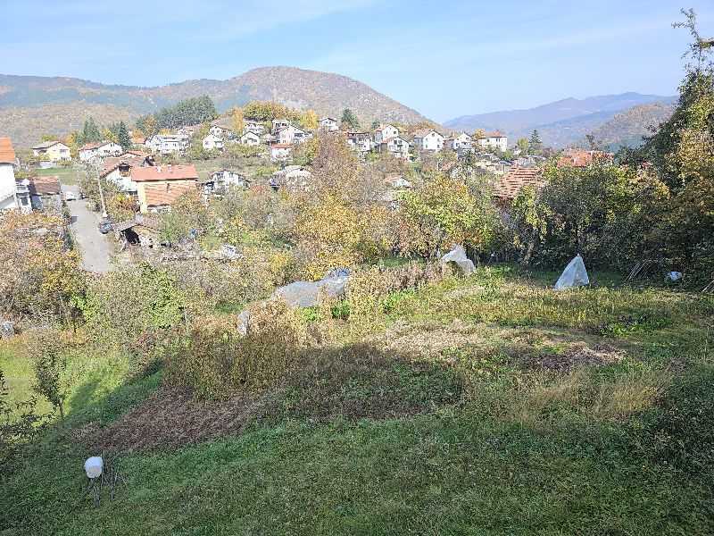 Парцел в Своге, гр. Костинброд, ул. "Георги Сава Раковски" № 11, ет. 2