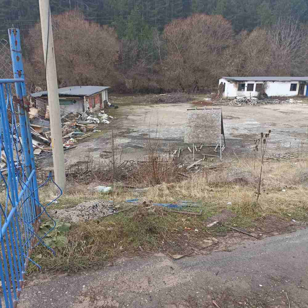 Парцел в Годеч, гр. Годеч, ул. "Ком" № 3