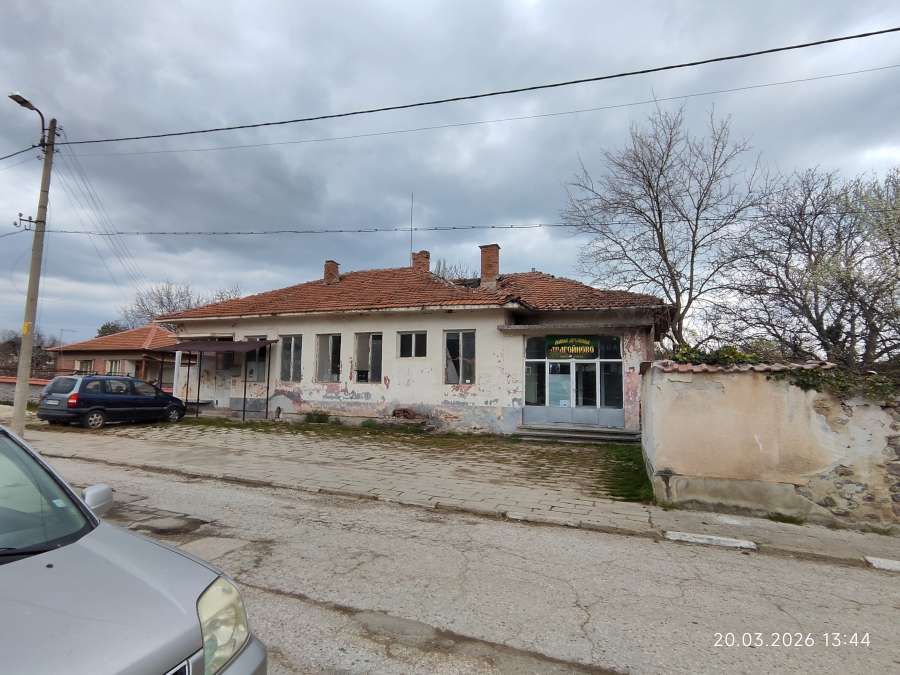 Търговски имот в Драгойново, гр. Пловдив, ул.&rdquo;Райко Даскалов&rdquo; №10, ет.1