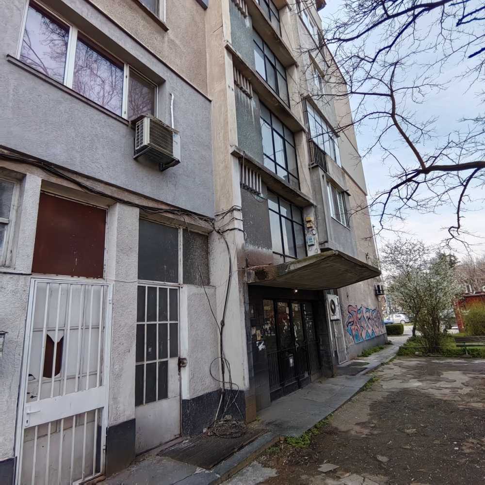 Тристаен апартамент в Пловдив, гр. Пловдив, район Северен, ул. &rdquo;Зайчар&ldquo; №2, ет.3, ап.10