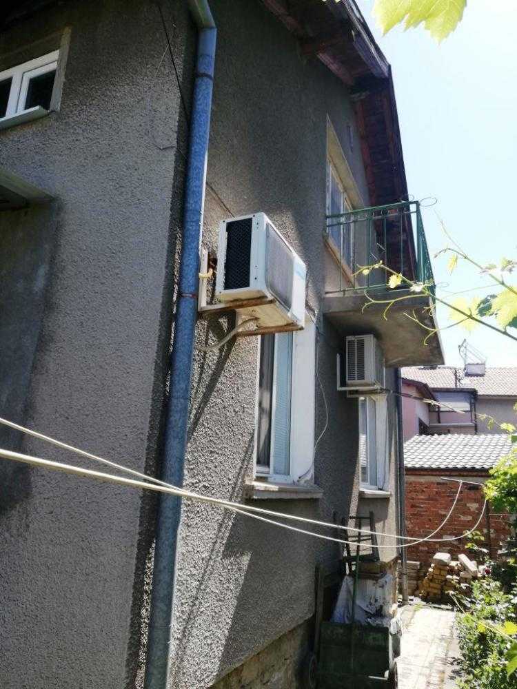 Къща в София, ул. "40-та" № 20