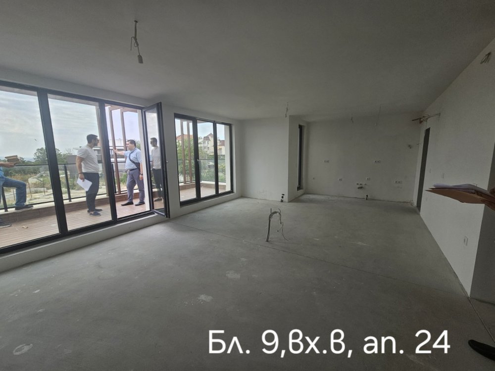 Двустаен апартамент в Варна, гр. Варна, п.к. 9000, ж.к. СВЕТИ НИКОЛА ГОЛФ КЛУБ, бл. 9, вх. В, ет. 4