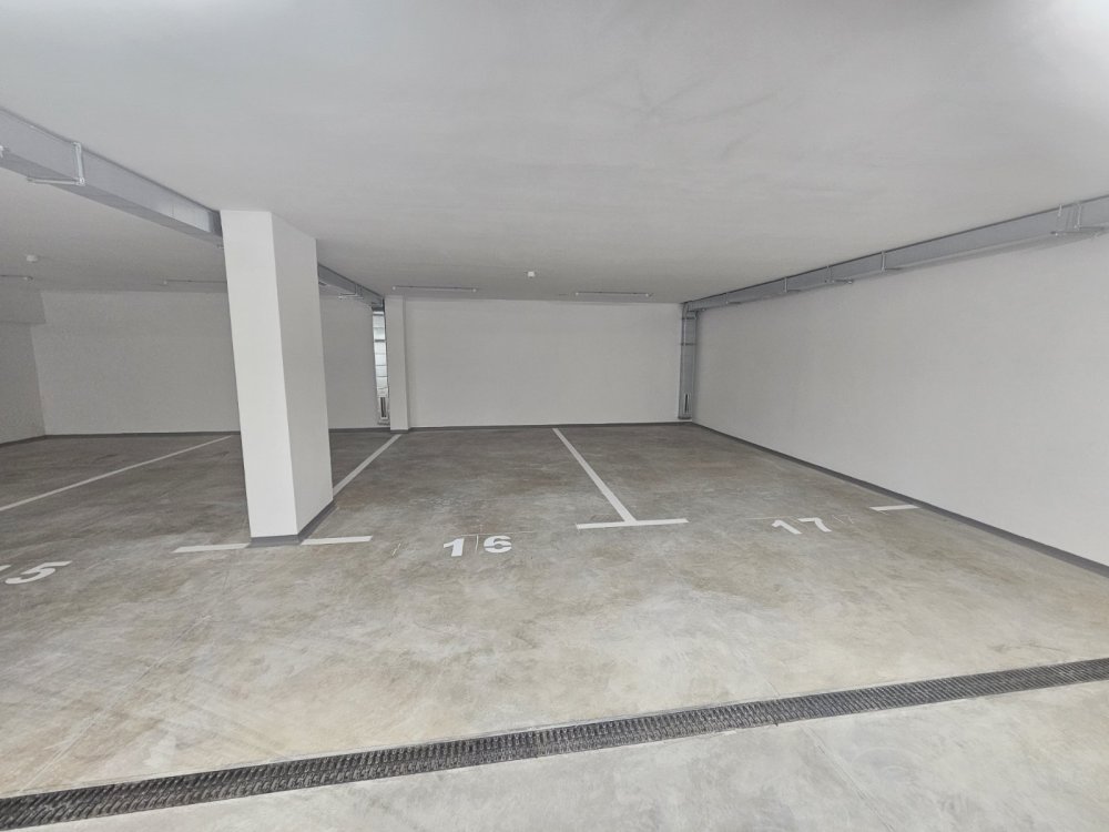 Паркомясто в Варна, гр. Варна, п.к. 9000, ж.к. СВЕТИ НИКОЛА - ГОЛФ КЛУБ, бл. 11, ет. -2