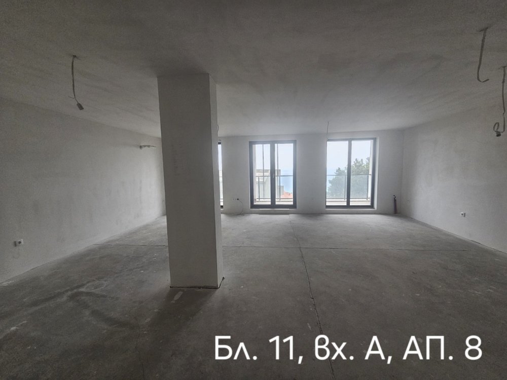 Многостаен апартамент в Варна, гр. Варна, п.к. 9000, ж.к. СВЕТИ НИКОЛА - ГОЛФ КЛУБ, бл. 11, вх. А, ет. 1