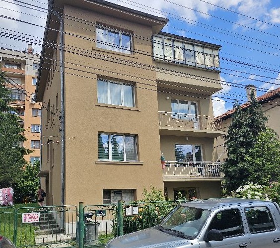 Етаж от къща в Самоков, ул. Васил Левски №3, ет. 3, ап. 3