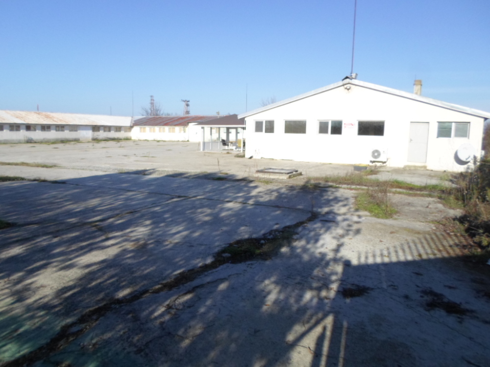 Производствен имот в Бургас, гр. Бургас, кв. „Долно Езерово“, местност „Караянос“