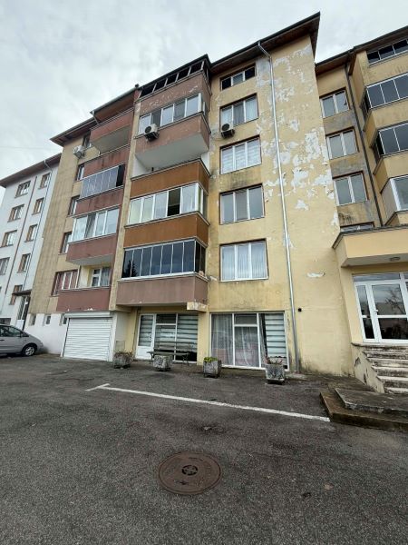 Тристаен апартамент в Ардино, блок "Ела-2", вх.Б, апартамент № 15