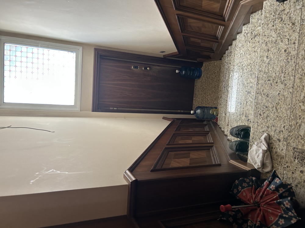 Многостаен апартамент в Велико Търново, гр. Велико Търново - п.к. 5000, ул. "Есперанто" № 2, ет. 2