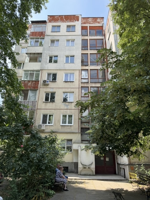 Тристаен апартамент в Пловдив, ул. "Кичево" 64, бл. 1563, ет. 3, ап. 9/33