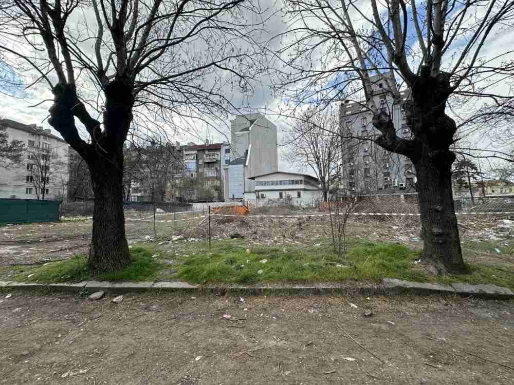Парцел в София, гр. София, район Сердика, ул. Братя Миладинови № 113