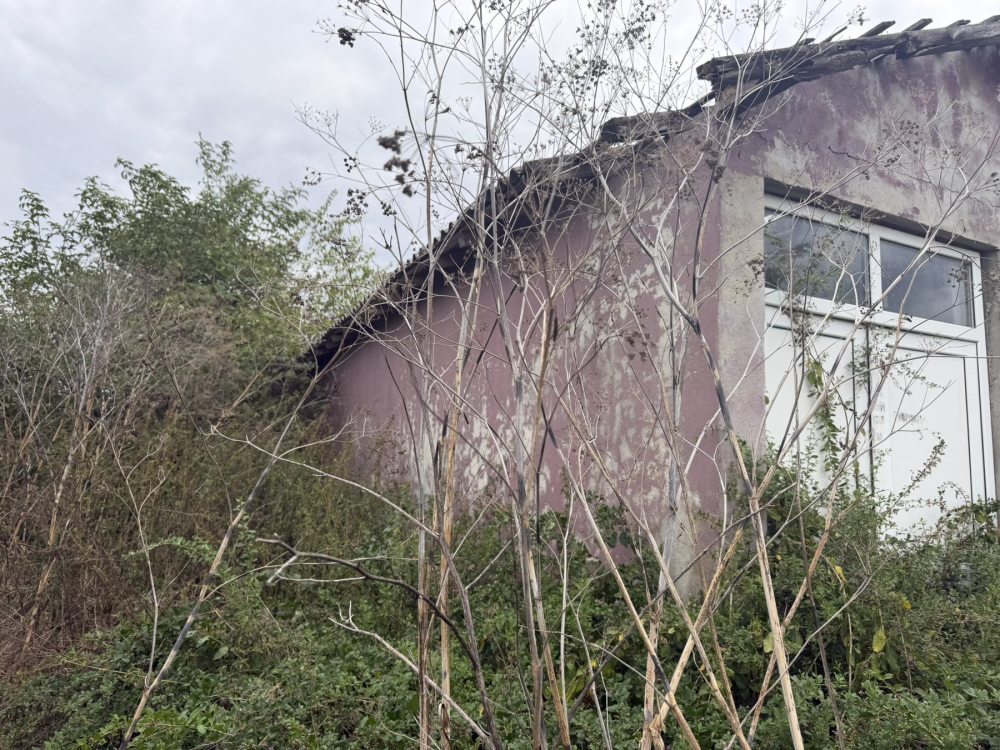Производствен имот в Дъбовик, гр. Добрич, ул. Независимост №12, ет. 2