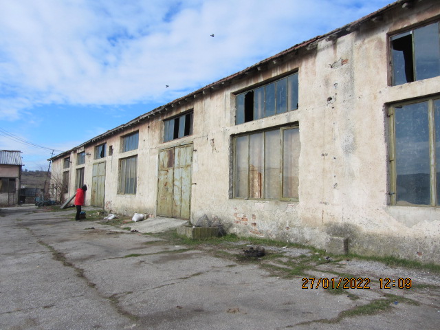 Други в Мокрен, гр. Сливен, ул. Хаджи Димитър №16, ет. 1, обект 1