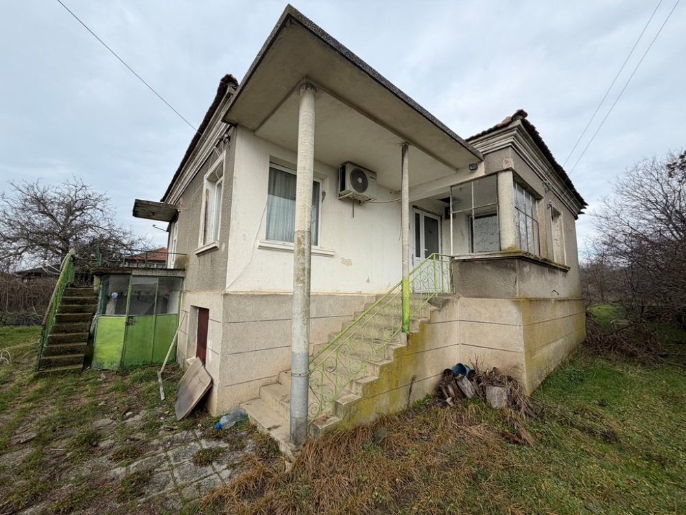 Парцел с къща в Винарско, с.Винарско, ул. Генерал Радецки, № 2