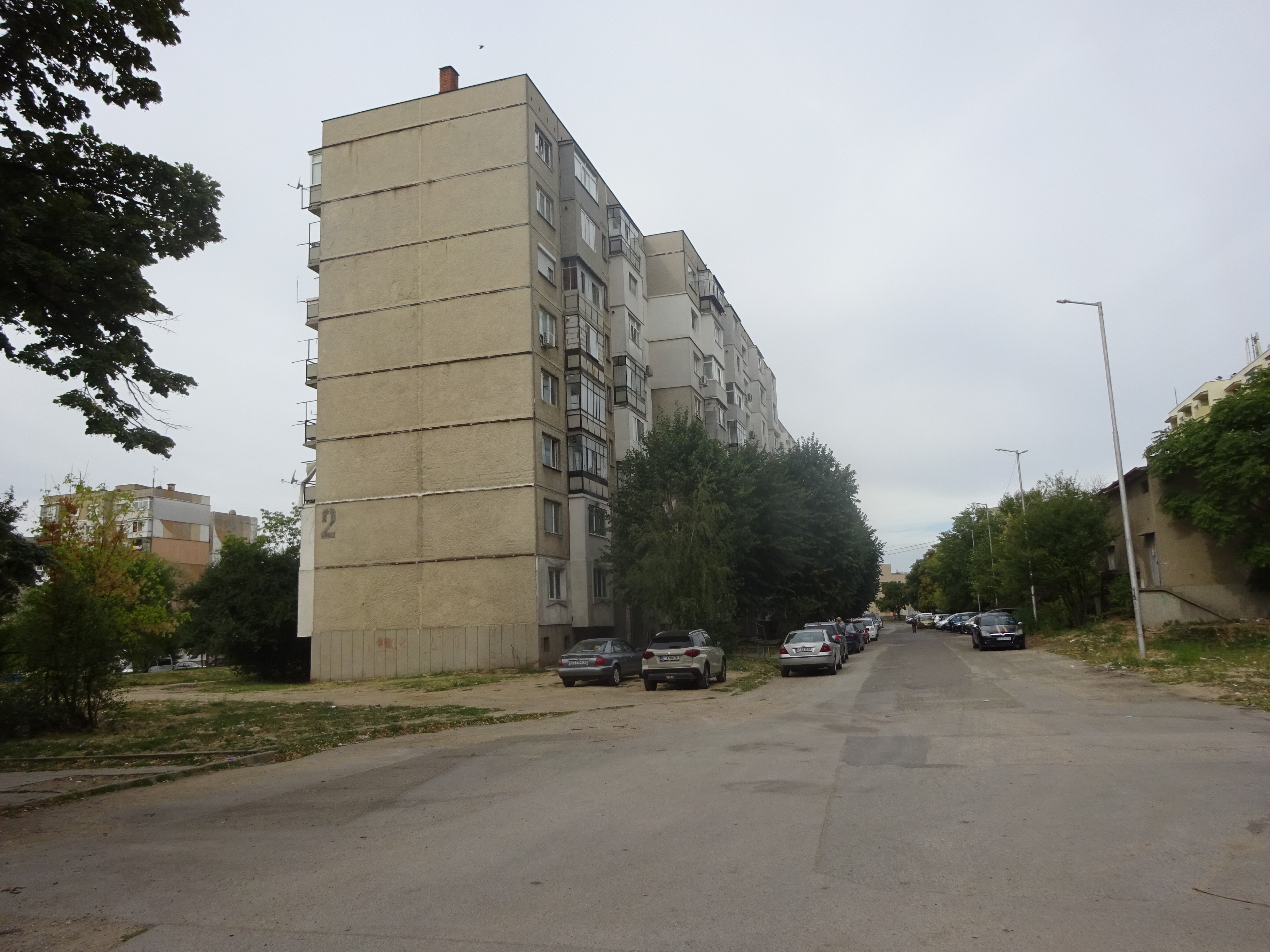 Двустаен апартамент в Казанлък, Казанлък, жк Изток бл. 2, вх. Д