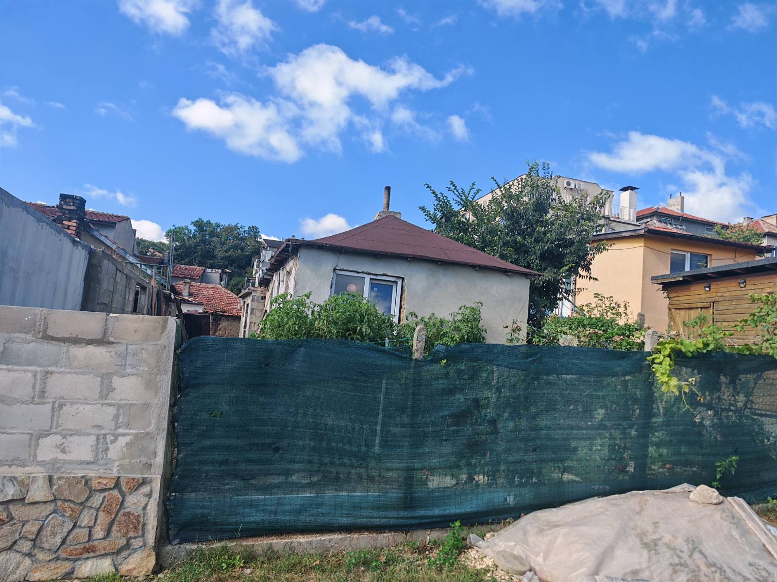 Къща в Варна, гр. Варна, ул. Ропотамо №9А, район Аспарухово